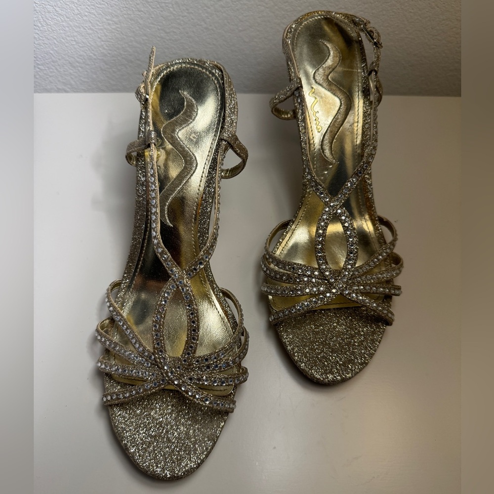 Nina Gold Heels 7.5 Vintage